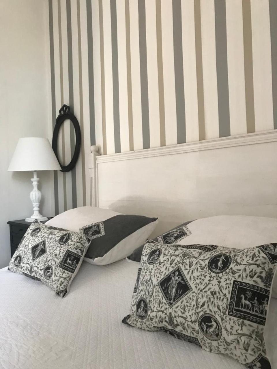 ブルデイユ L' Ambroisie Bed & Breakfast エクステリア 写真